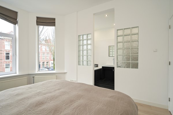 Medium property photo - Beeklaan 347A, 2562 AX The Hague